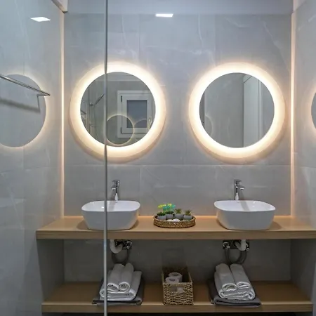 Appartamento Nisimos Modern
