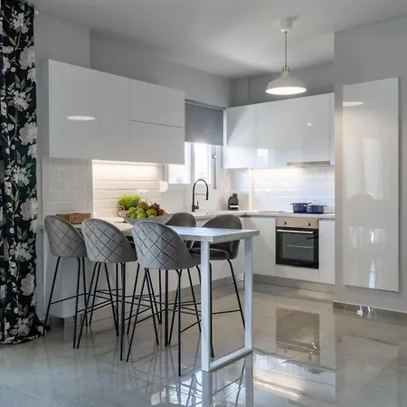 Nisimos Modern Apartment